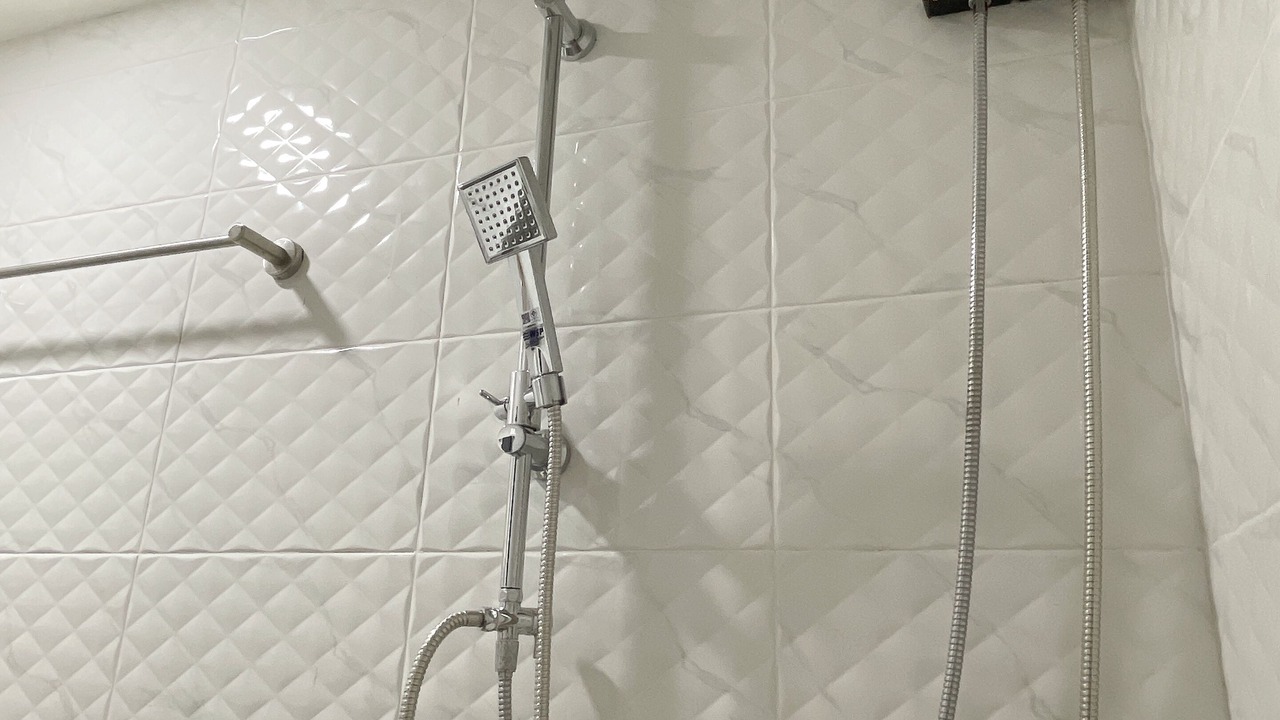 Photo of Bathroom in Phra Nakhon