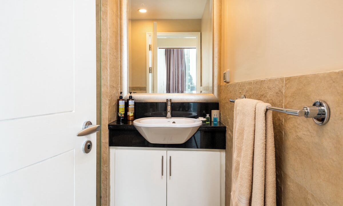 Photo of Bathroom in Yan Nawa