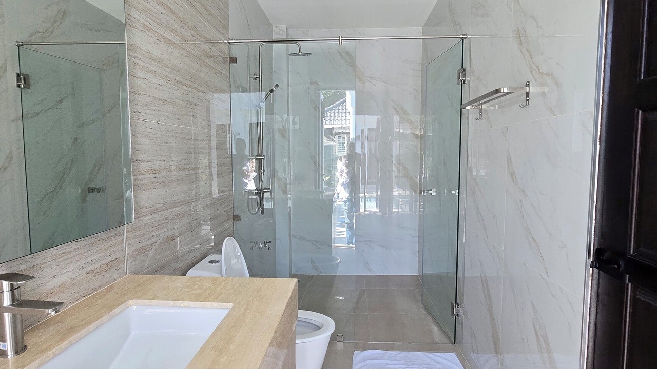 Photo of Bathroom in San Phak Wan