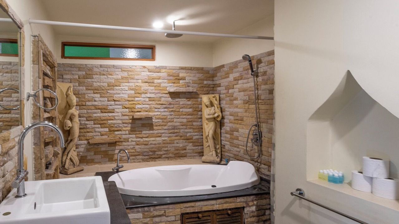 Photo of Bathroom in Wat Ket