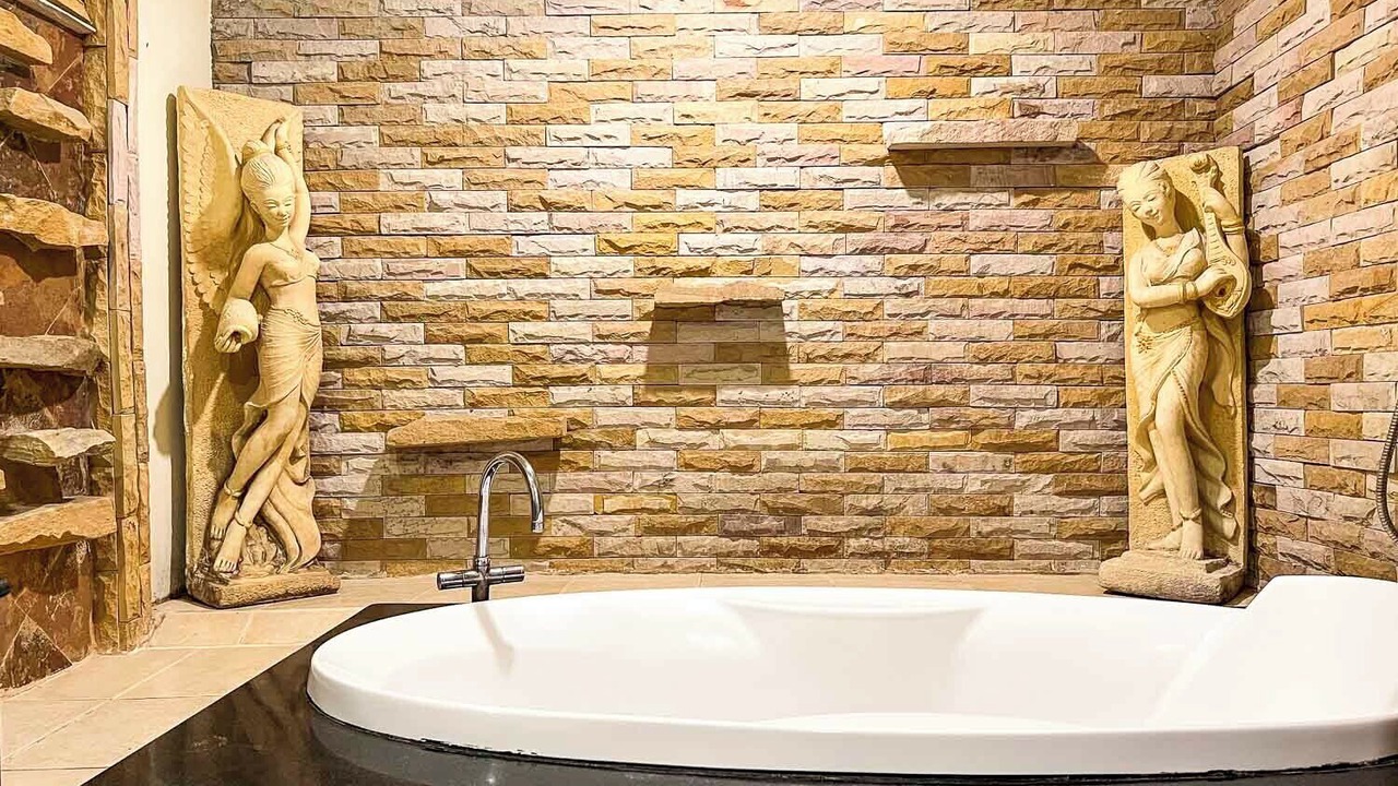 Photo of Bathroom in Wat Ket