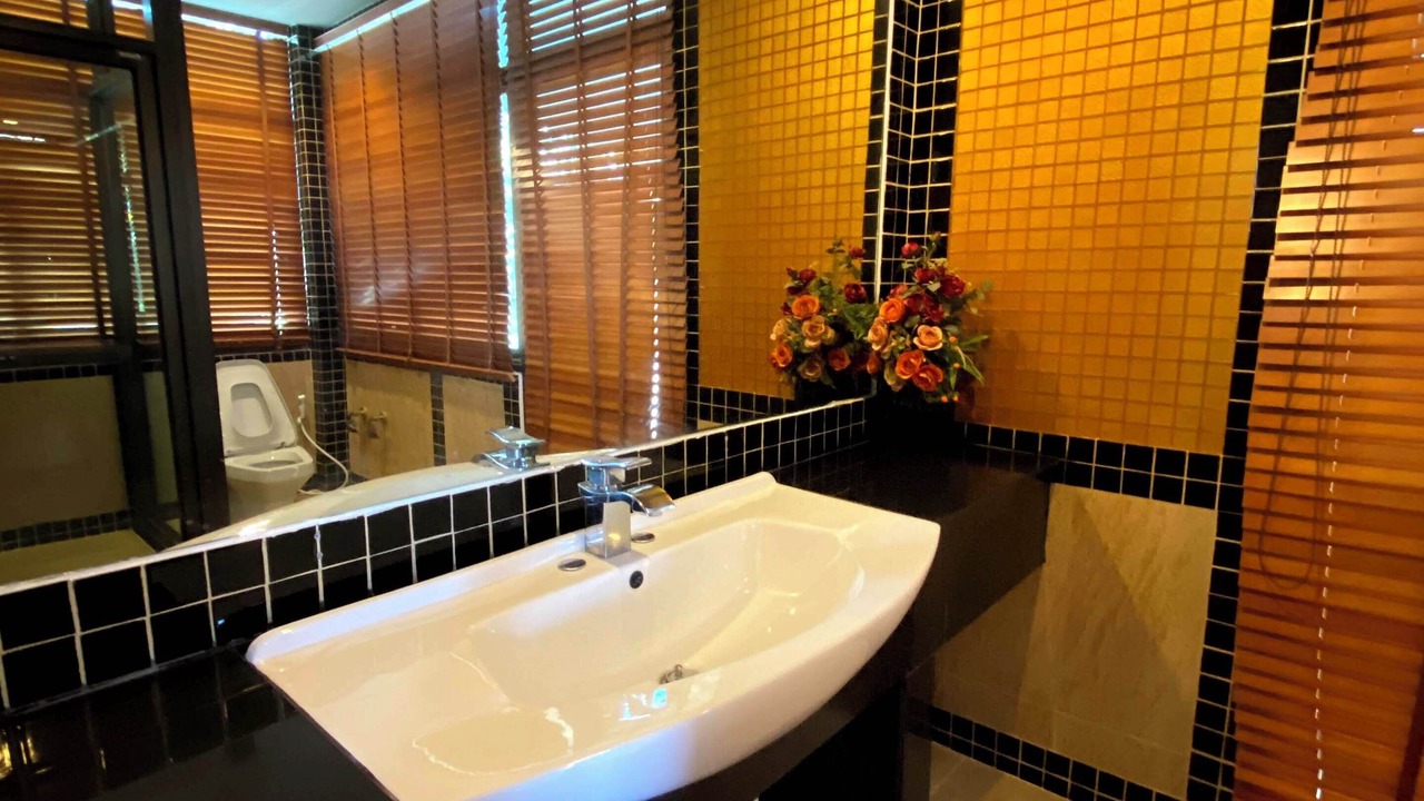 Photo of Bathroom in Khanong Phra