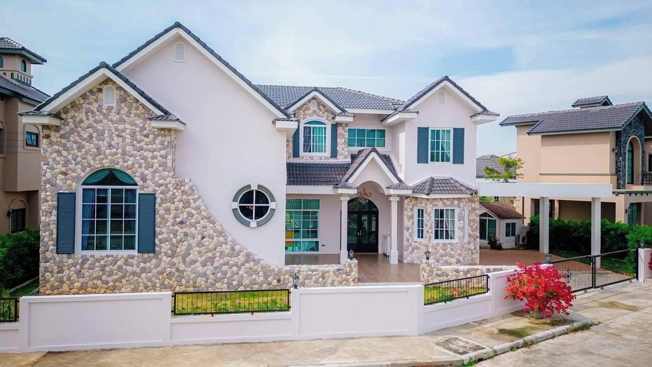 Photo of Outdoor in Saen Suk