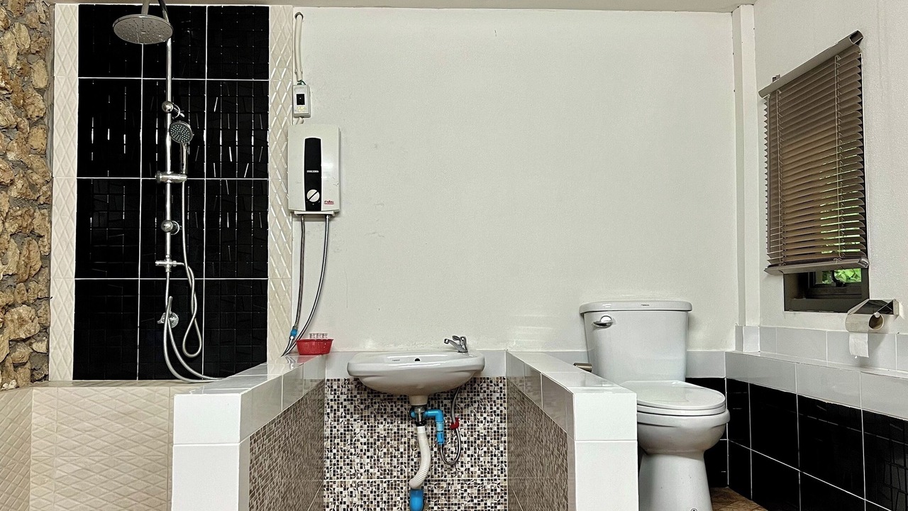 Photo of Bathroom in Kuet Chang