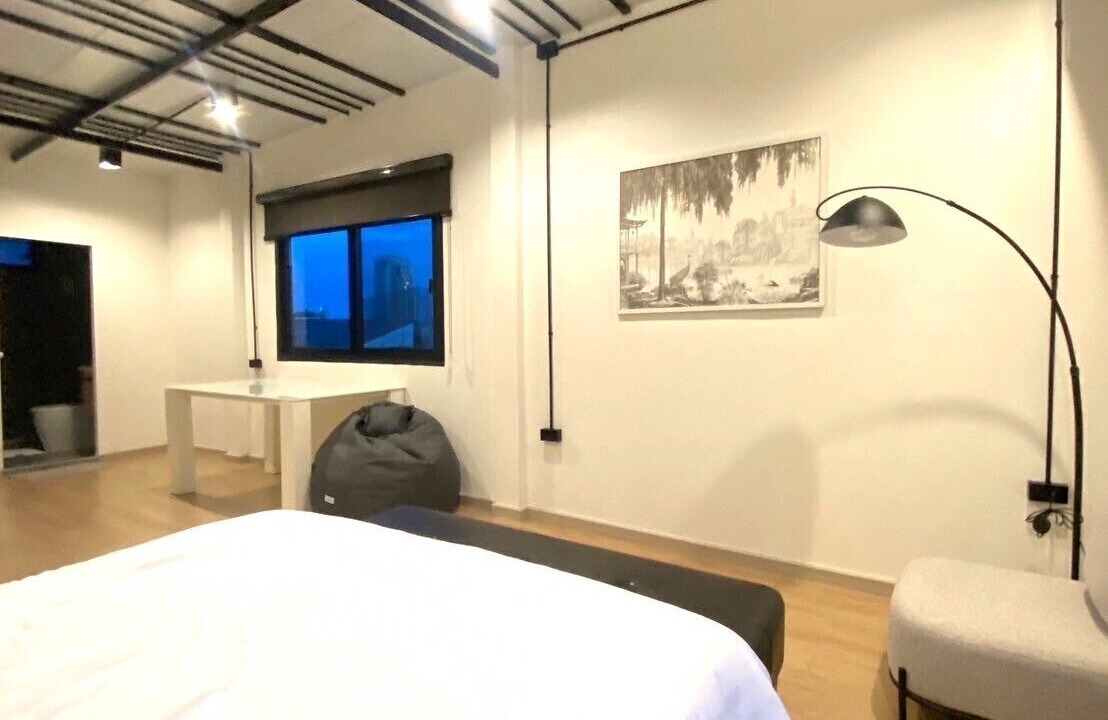 Photo of Bedroom in Phra Khanong Nuea