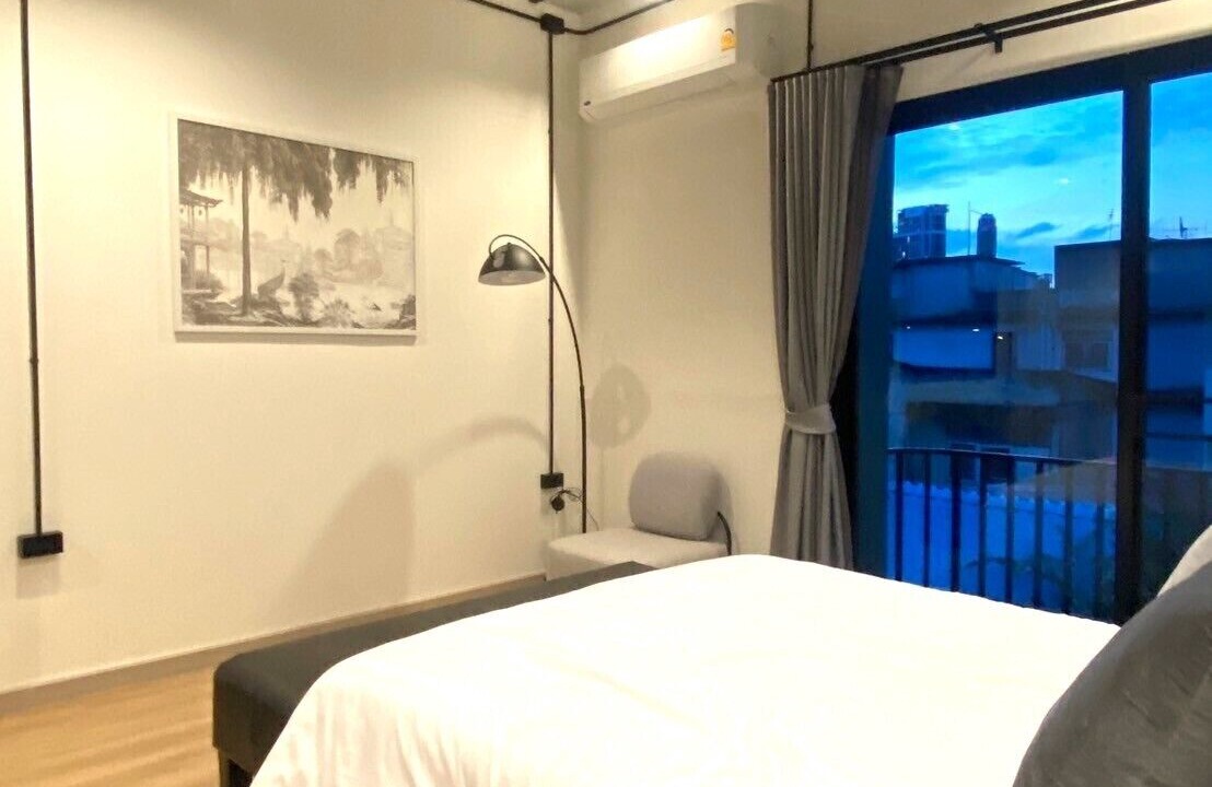 Photo of Bedroom in Phra Khanong Nuea