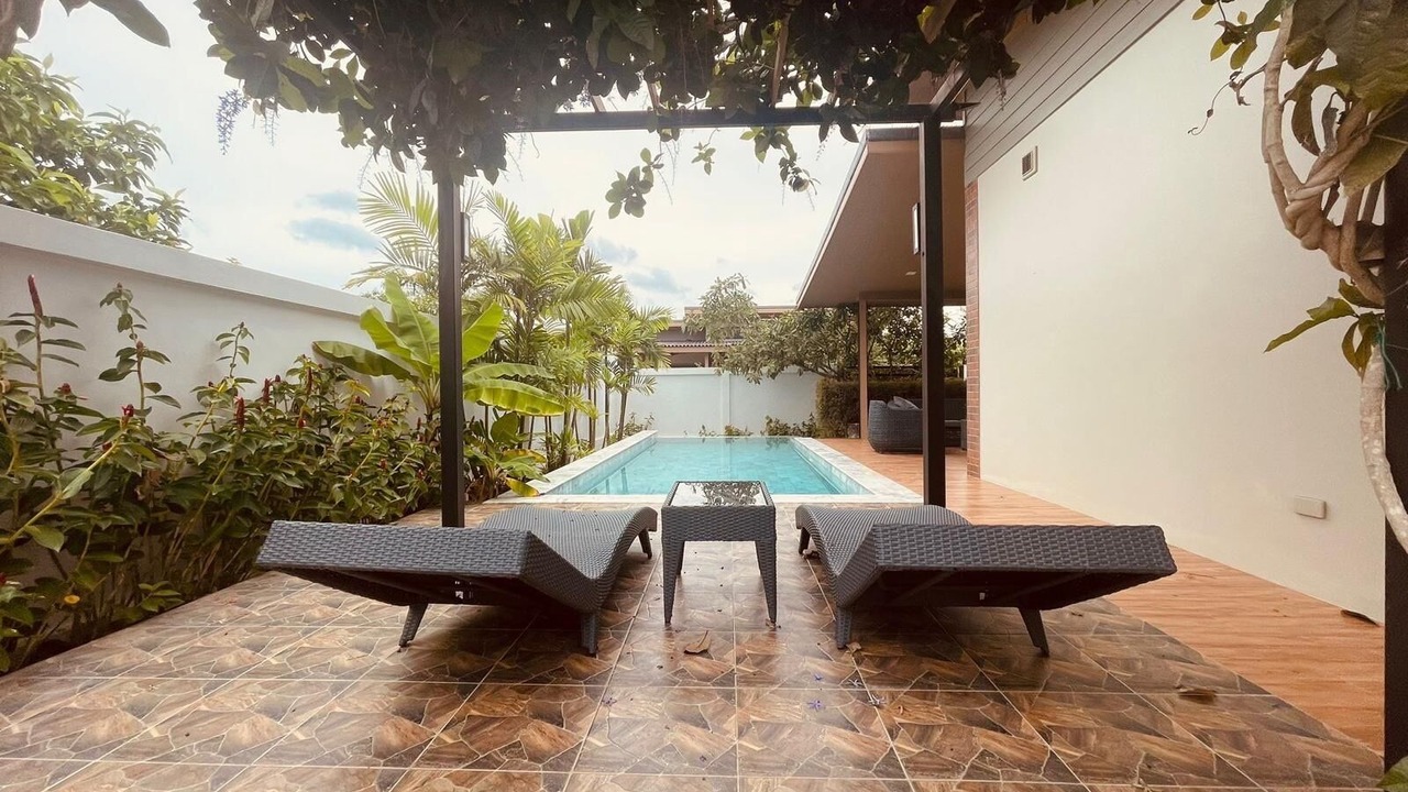 Photo of Outdoor in Hin Lek Fai