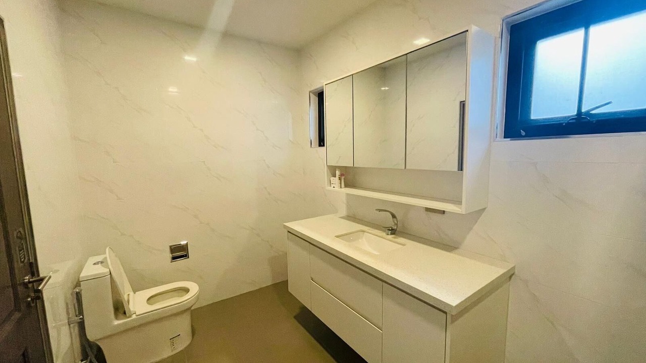 Photo of Bathroom in Hin Lek Fai