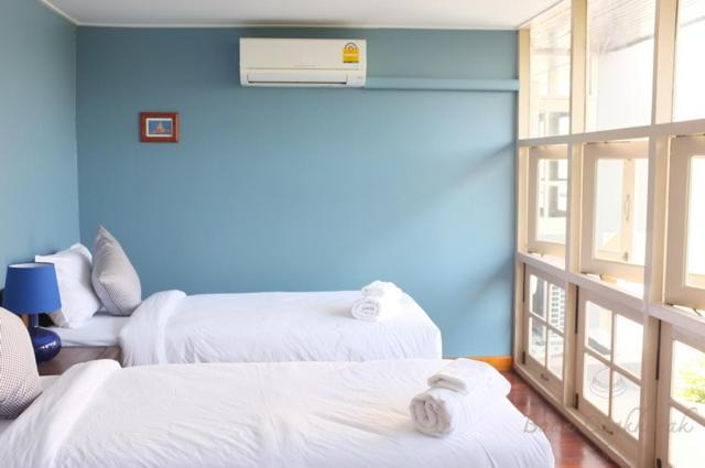 Photo of Bedroom in Thanon Nakhon Chai Si