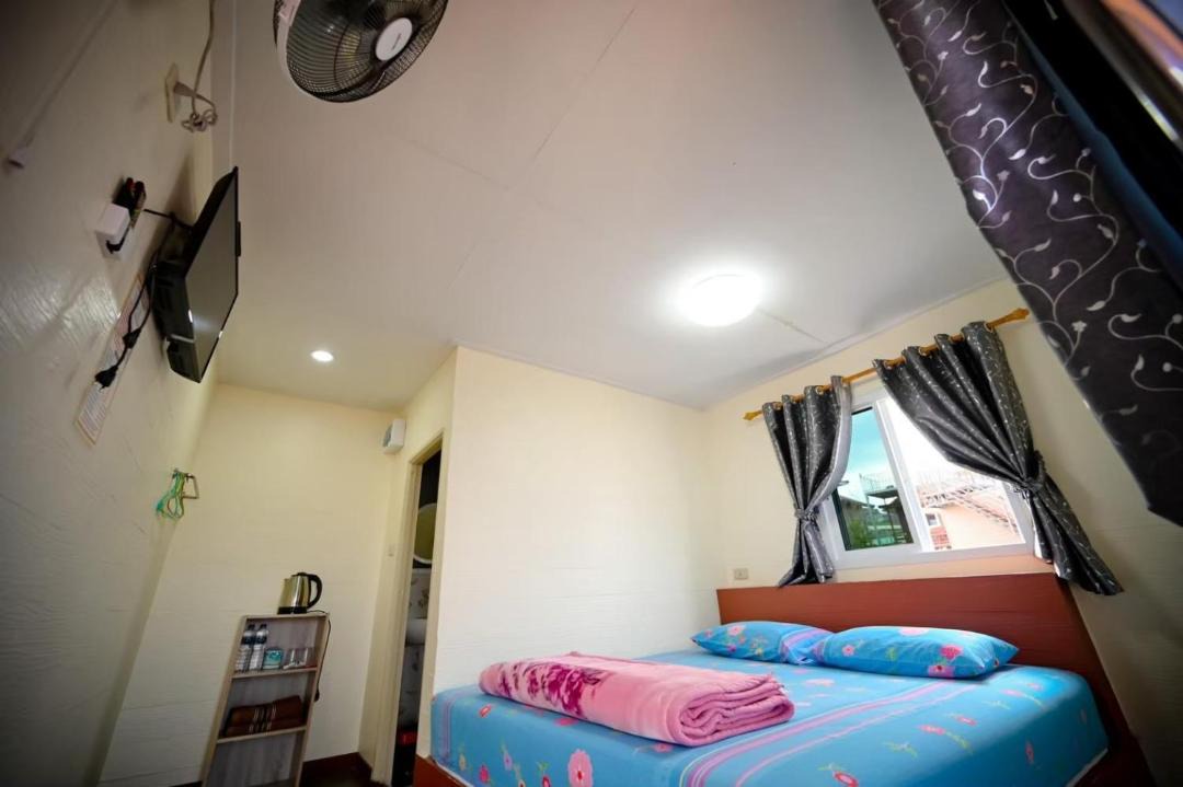Photo of Bedroom in Lom Kao