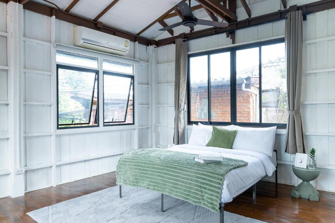 Photo of Bedroom in Thapae