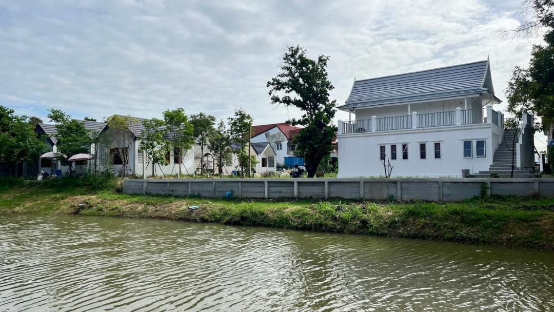 Photo of Others in Lumphli
