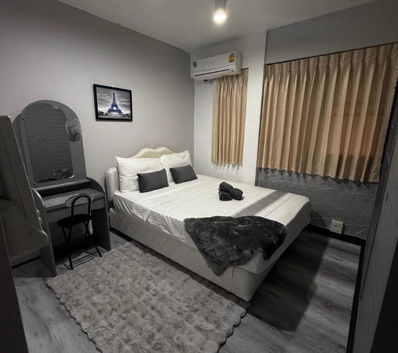 Photo of Bedroom in Asoke
