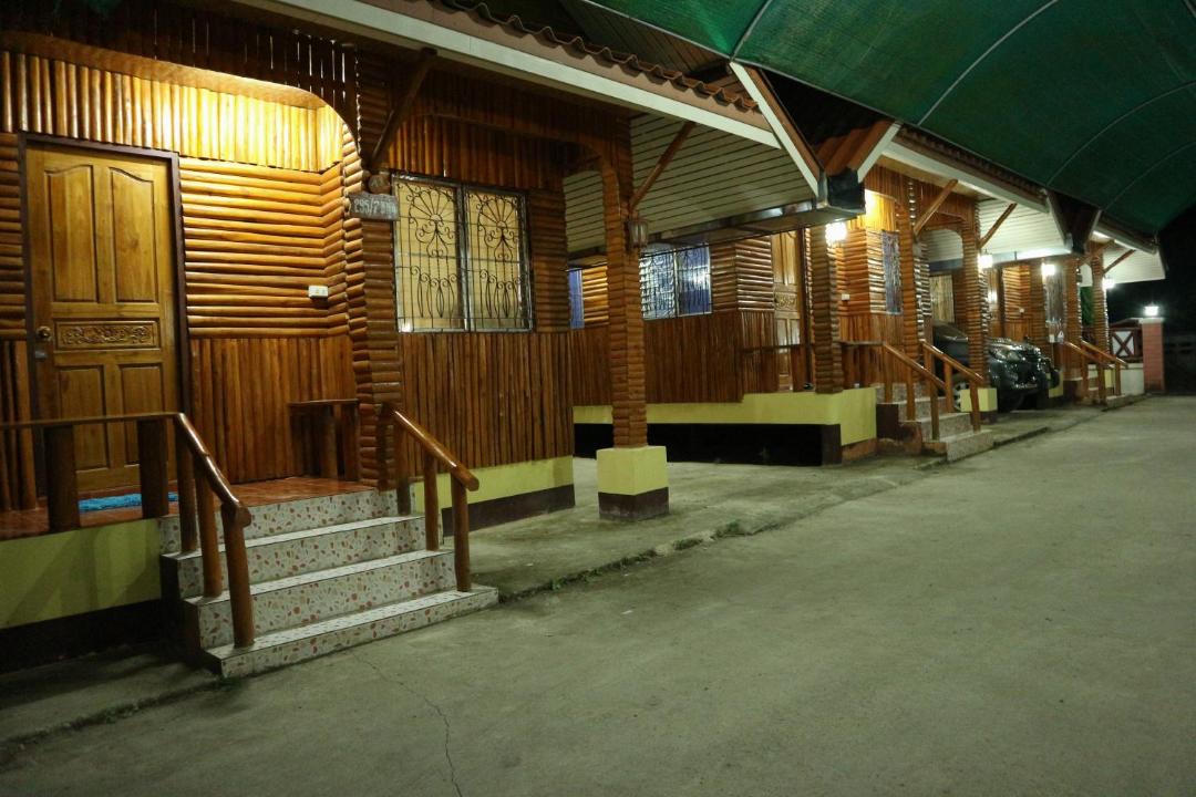 Photo of Others in Mae Sariang