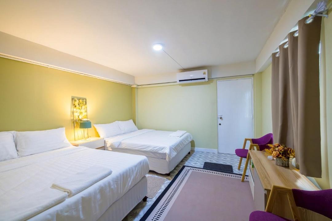 Photo of Bedroom in Talat Nuea