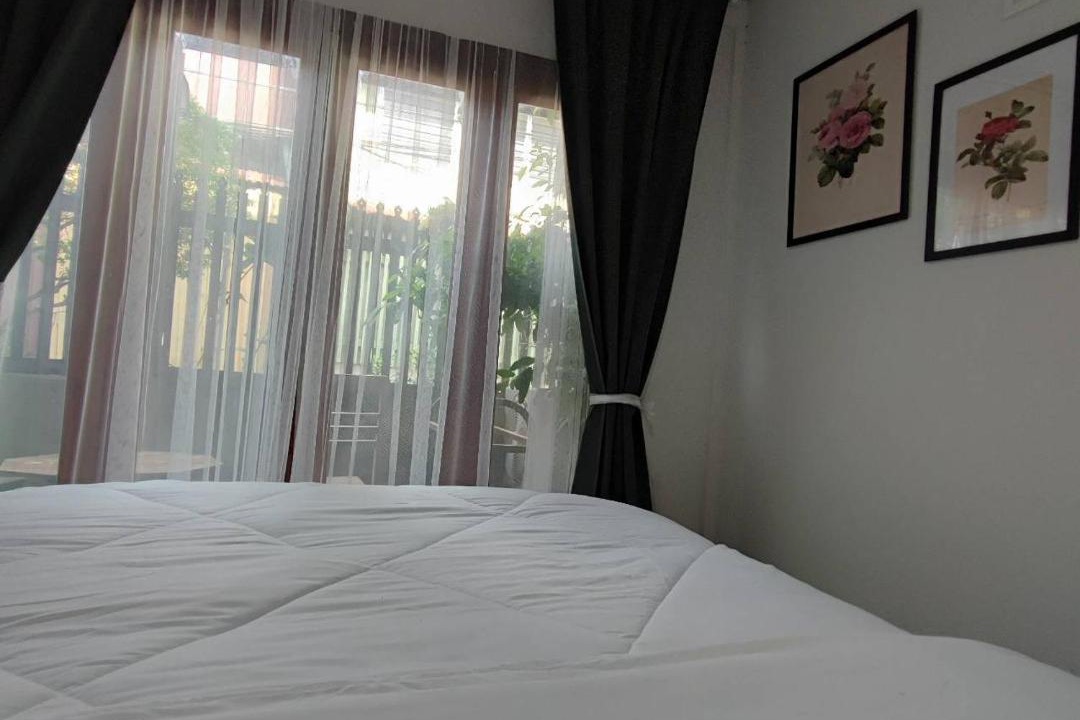 Photo of Bedroom in Wat Bowon Niwet