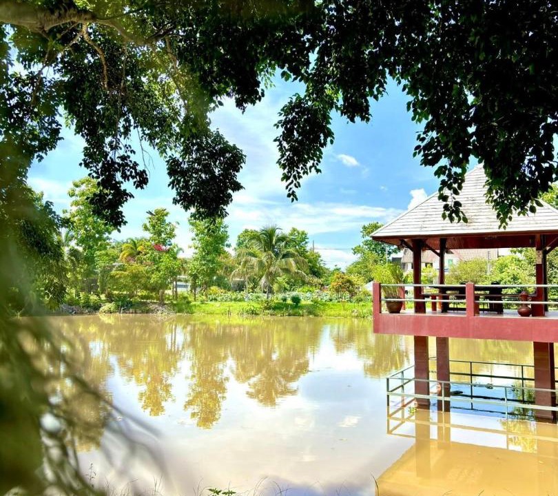 Photo of Others in Si Kham
