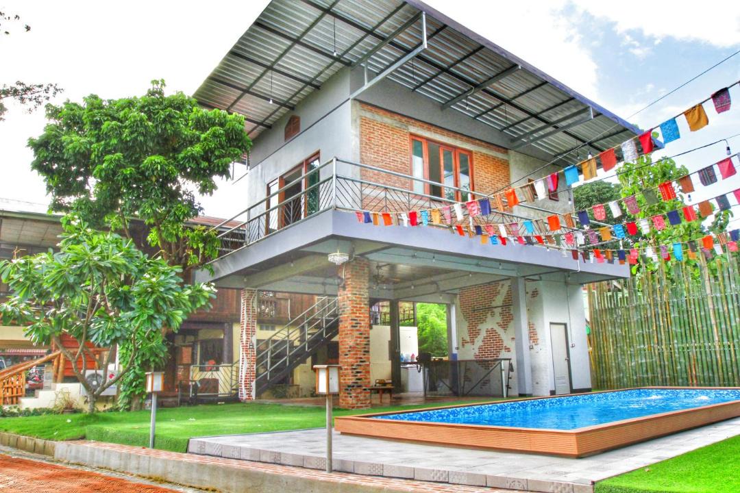 Photo of Others in Mae Sariang