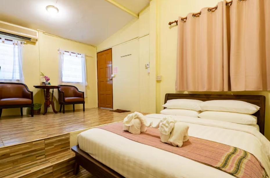 Photo of Bedroom in Bangkok Yai