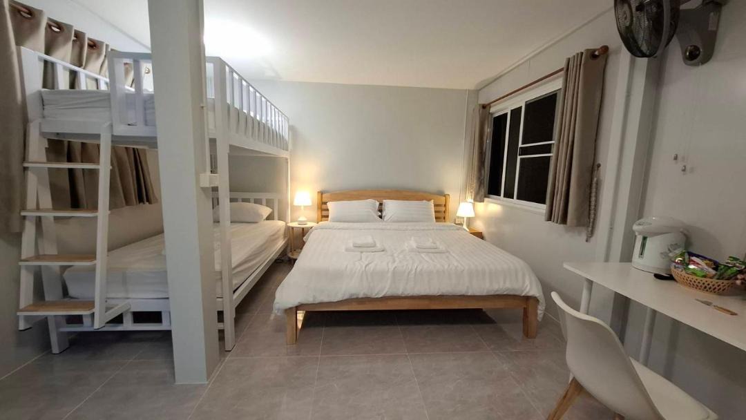 Photo of Bedroom in Salaya