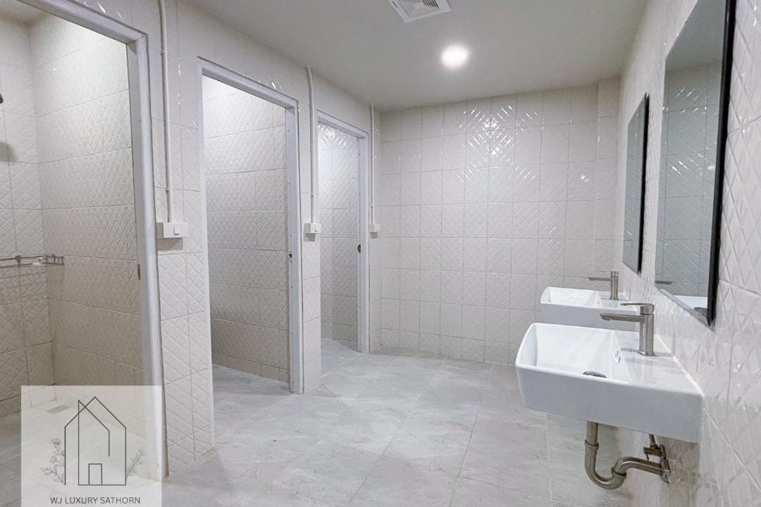 Photo of Bathroom in Thung Maha Mek