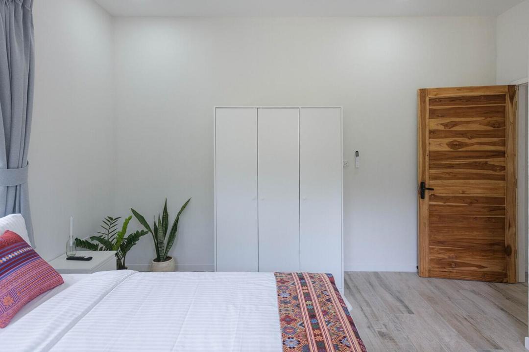 Photo of Bedroom in Srithanu