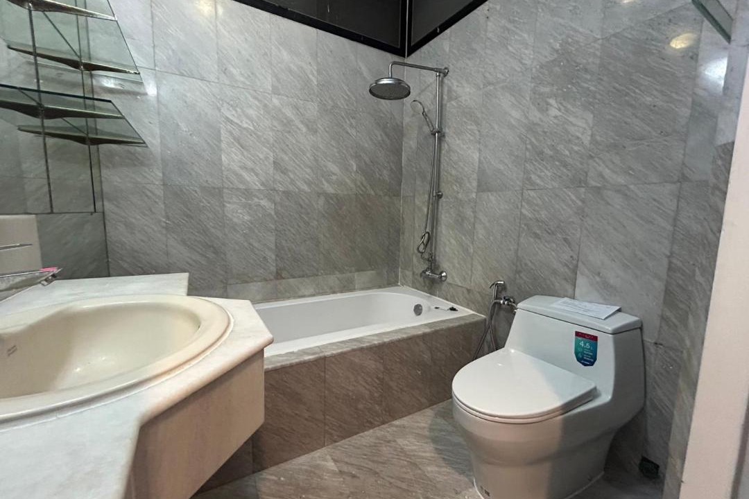Photo of Bathroom in Nana