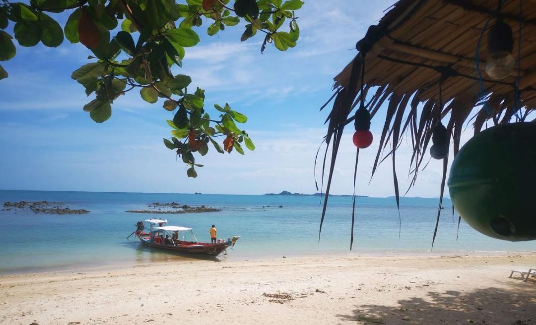 Photo of Others in Thong Krut