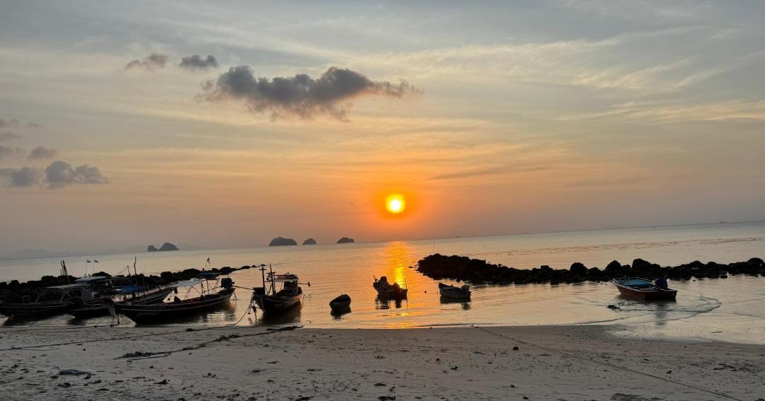 Photo of Others in Thong Krut
