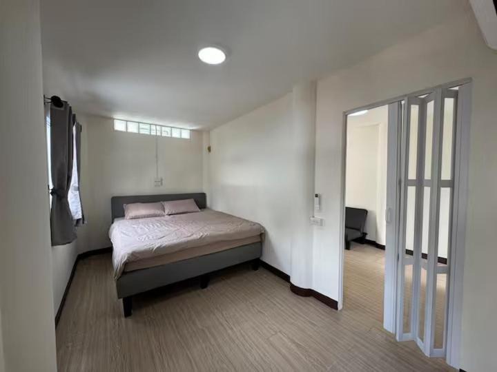 Photo of Bedroom in Anusawari
