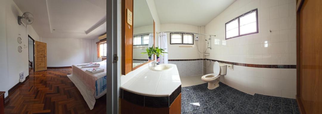 Photo of Bathroom in Ban Chang