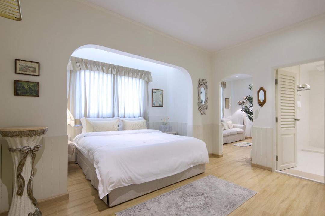 Photo of Bedroom in Thanon Phetchaburi