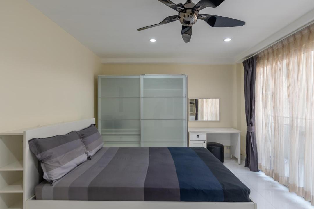 Photo of Bedroom in Phra Khanong Nuea