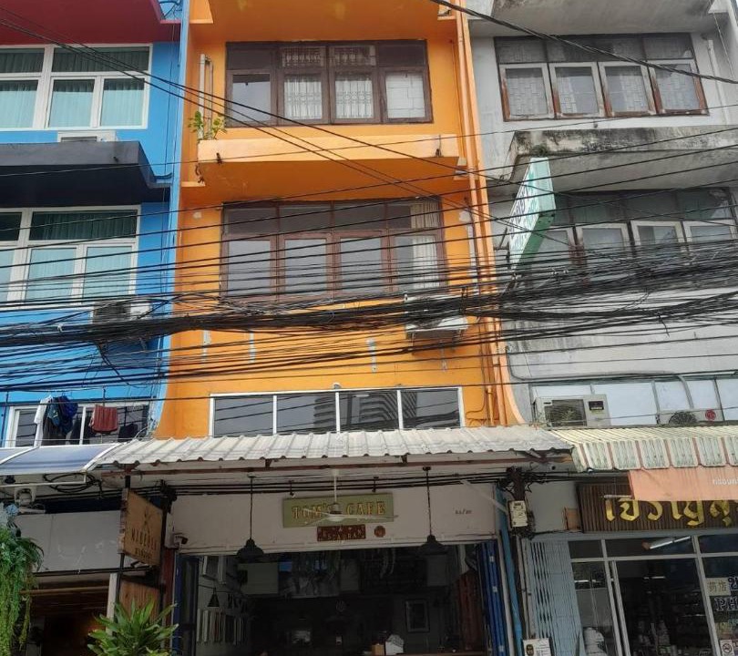 Photo of Buildings in Thung Maha Mek