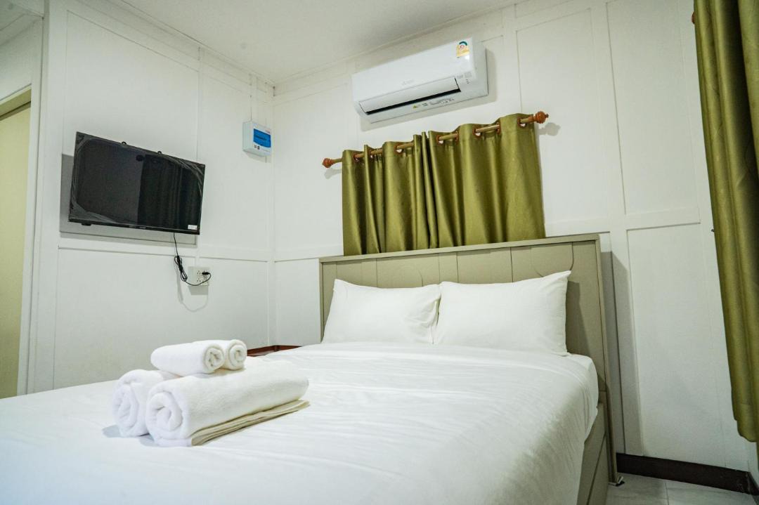 Photo of Bedroom in Lan Sak