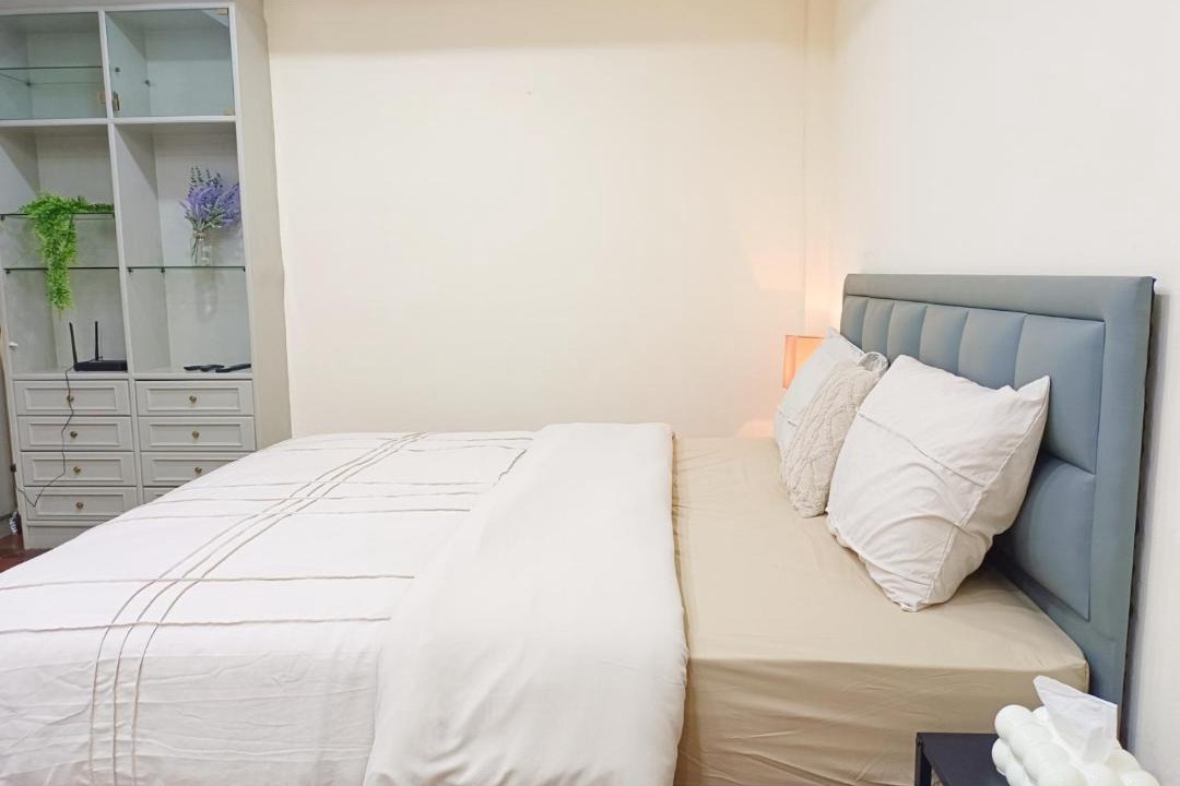 Photo of Bedroom in Phra Khanong Nuea