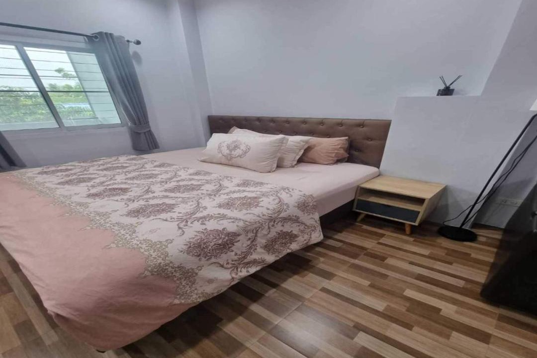 Photo of Bedroom in Wiset Chai Chan