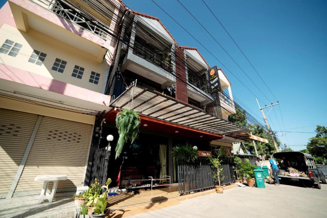 Photo of Others in Lumphli