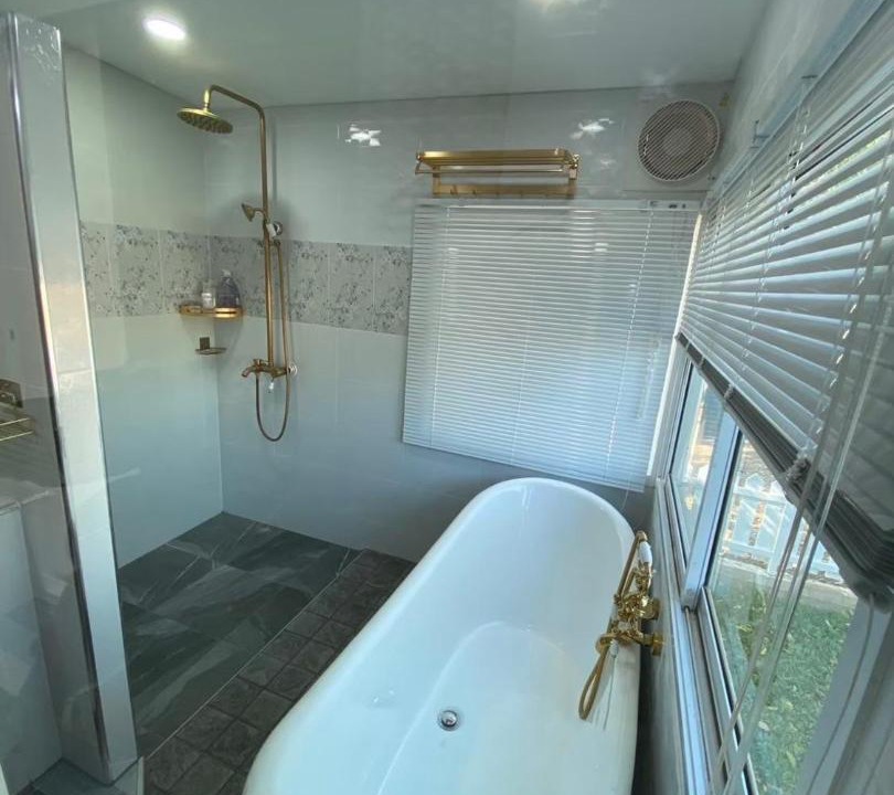 Photo of Bathroom in Sung Noen