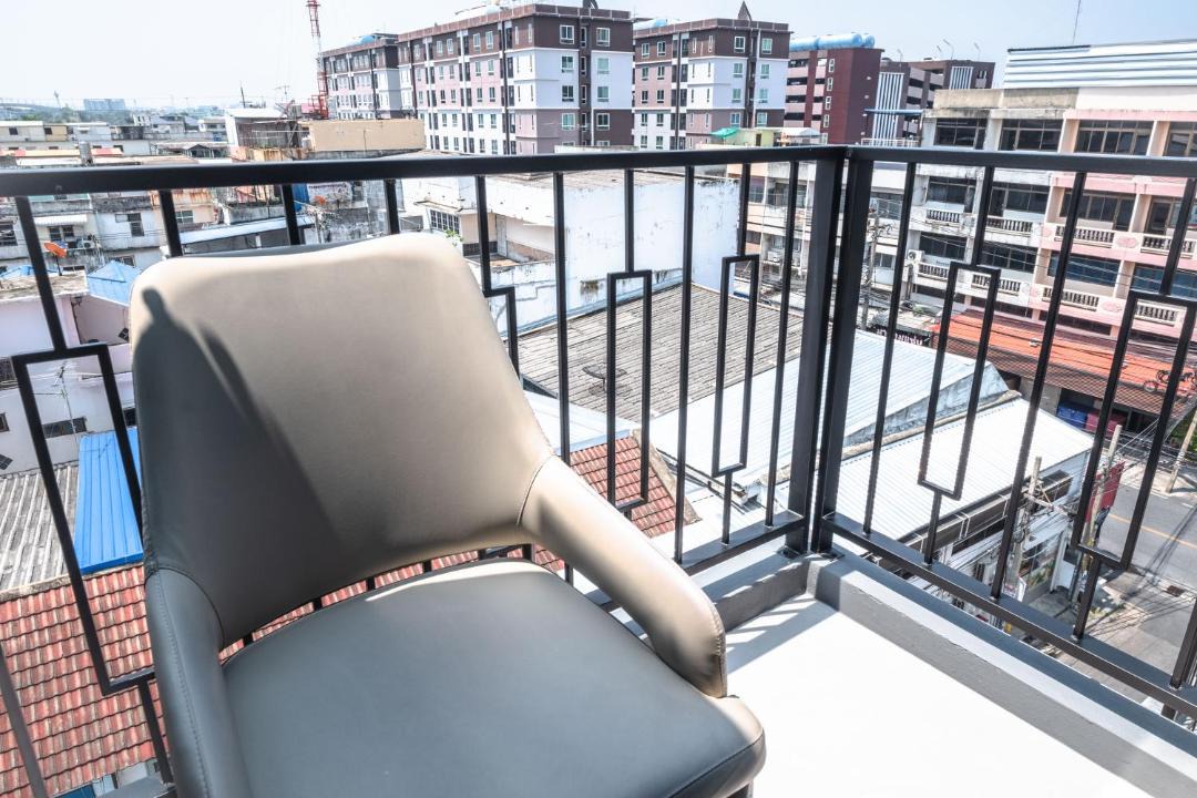 Photo of Patio Balcony in Don Muang
