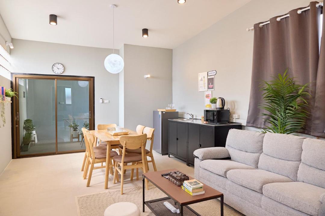 Photo of Livingroom in Thanon Phetchaburi