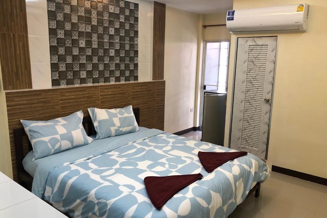 Photo of Bedroom in Samsen Nai