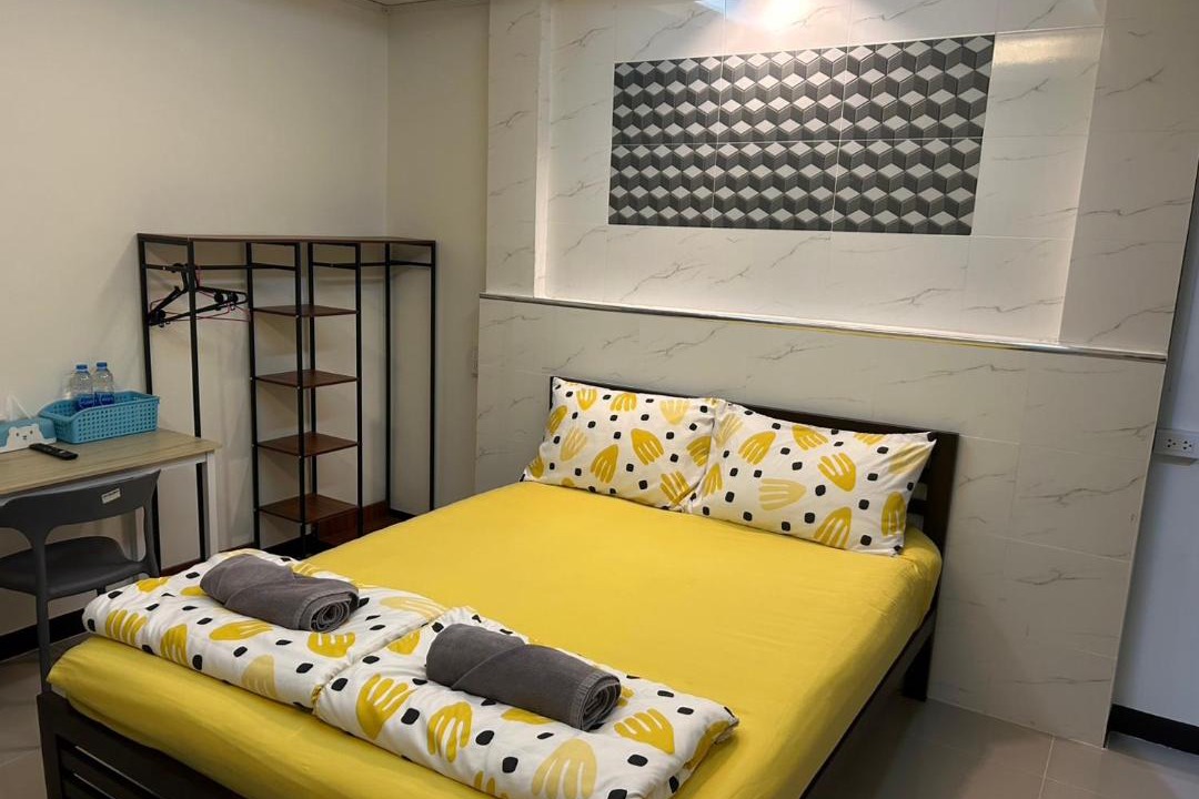 Photo of Bedroom in Samsen Nai