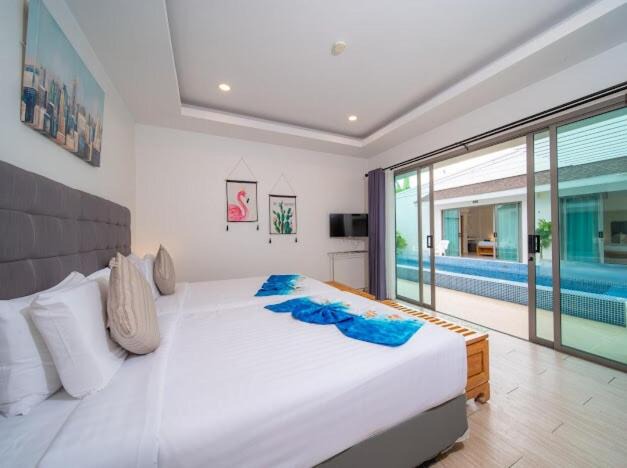 Photo of Bedroom in Koh Kaew