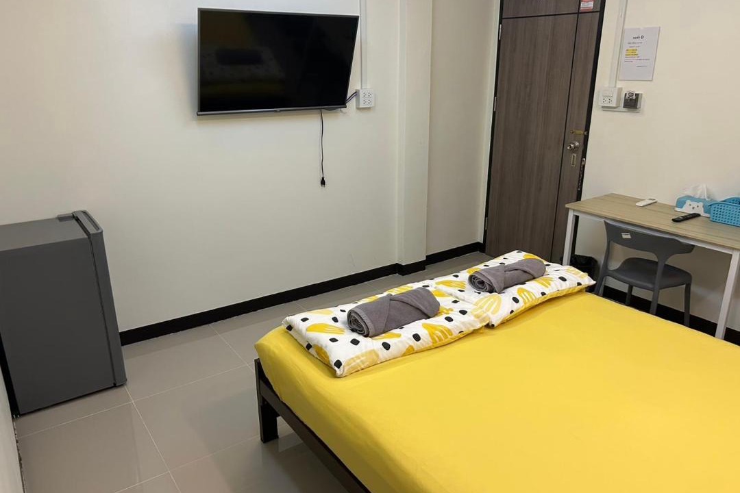 Photo of Bedroom in Samsen Nai