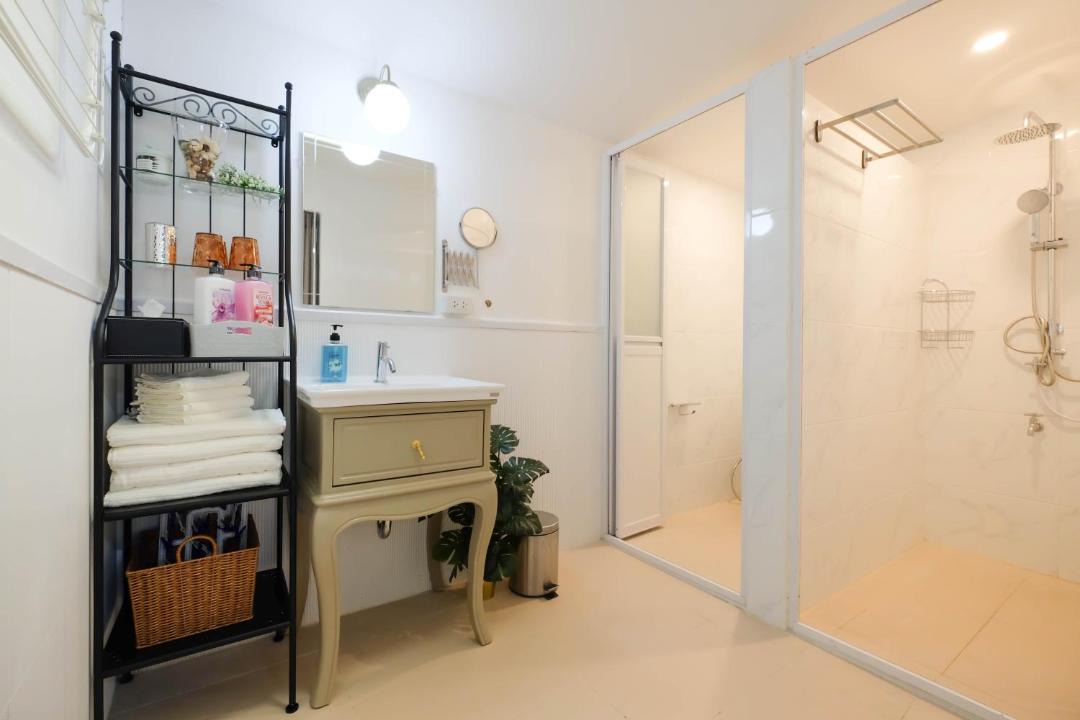 Photo of Bathroom in Khlong San
