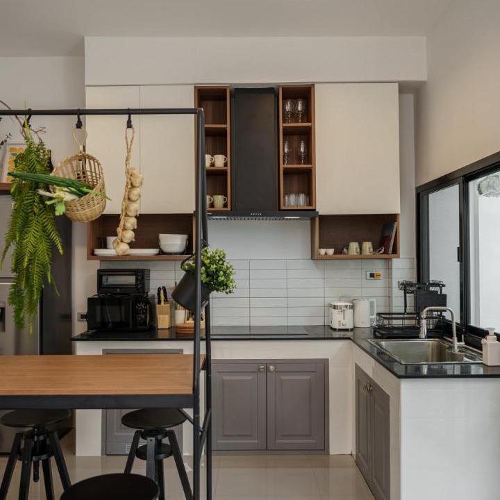 Photo of Kitchen in Phra Khanong Nuea