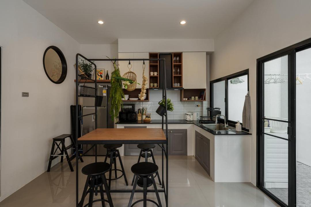 Photo of Kitchen in Phra Khanong Nuea