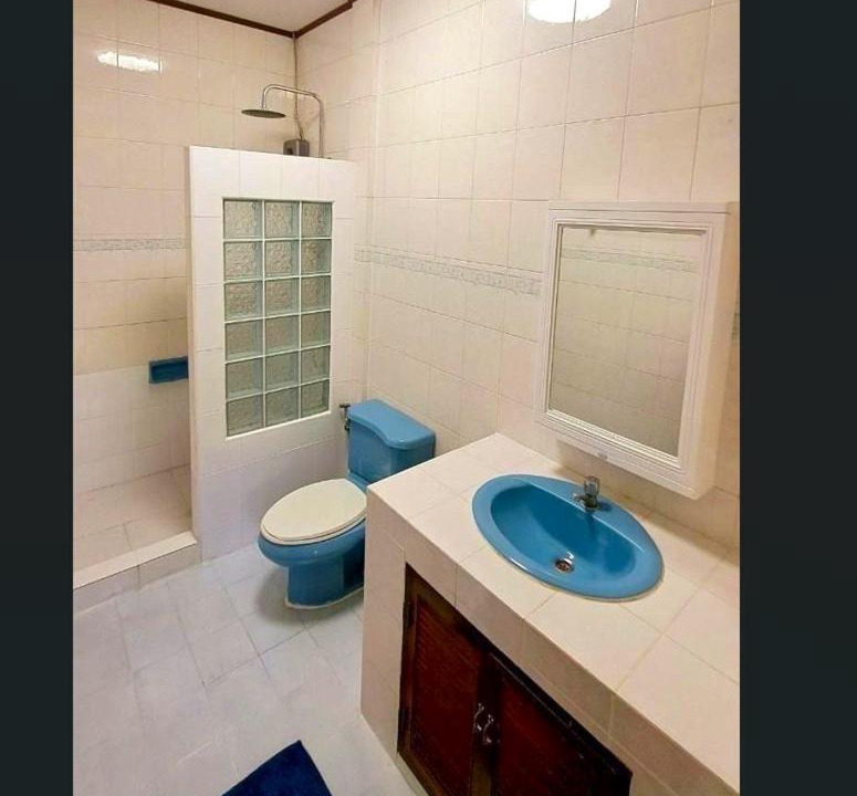 Photo of Bathroom in Phra Khanong Nuea