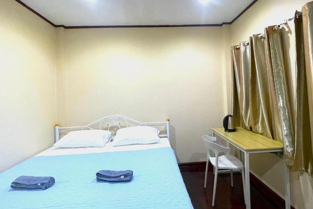 Photo of Bedroom in Phra Khanong Nuea